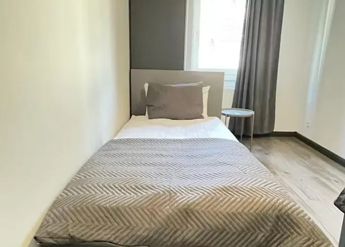 Two Διαμέρισμα Βούρπεταλ